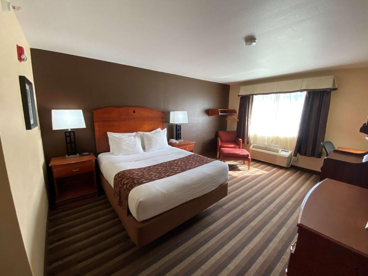 Best Western Manhattan Inn מראה חיצוני תמונה