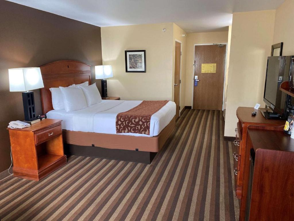 Best Western Manhattan Inn מראה חיצוני תמונה