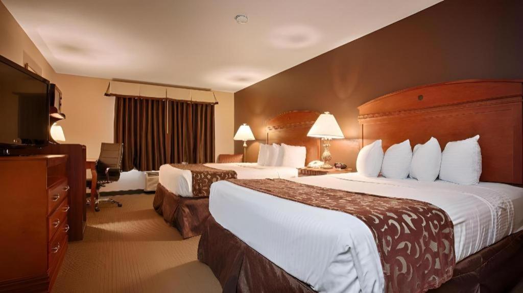Best Western Manhattan Inn מראה חיצוני תמונה